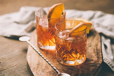 how to make an old fashioned drink